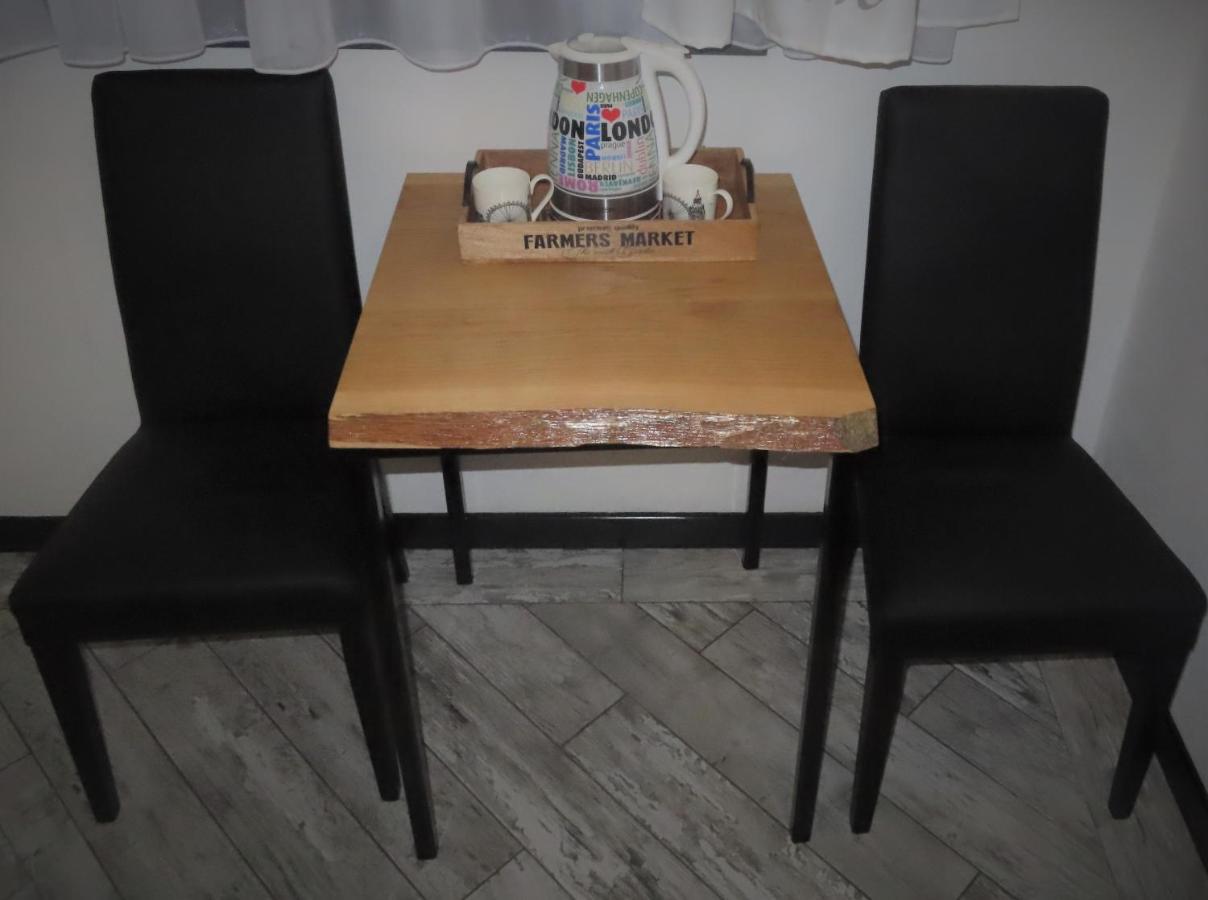 Amici Holiday B&B Di Bielak Aneta Izabela Vezzano Ligure Eksteriør bilde